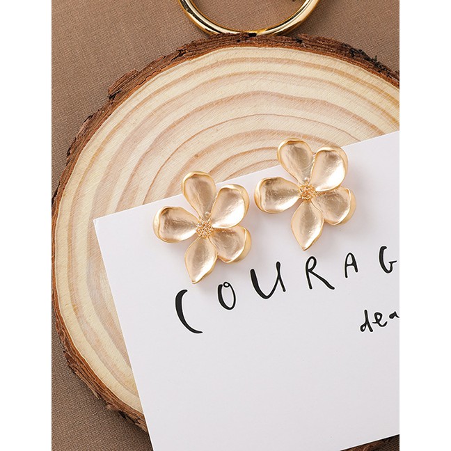LRC Anting Tusuk Fashion Gold 925 Silver Needle Three-dimensional Metal Flower Earrings D24605