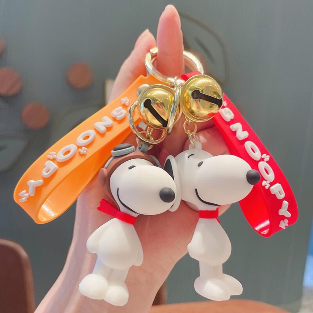 Gantungan Kunci Bentuk Boneka Snoopy Bahan Silikon Untuk Aksesoris Tas Wanita