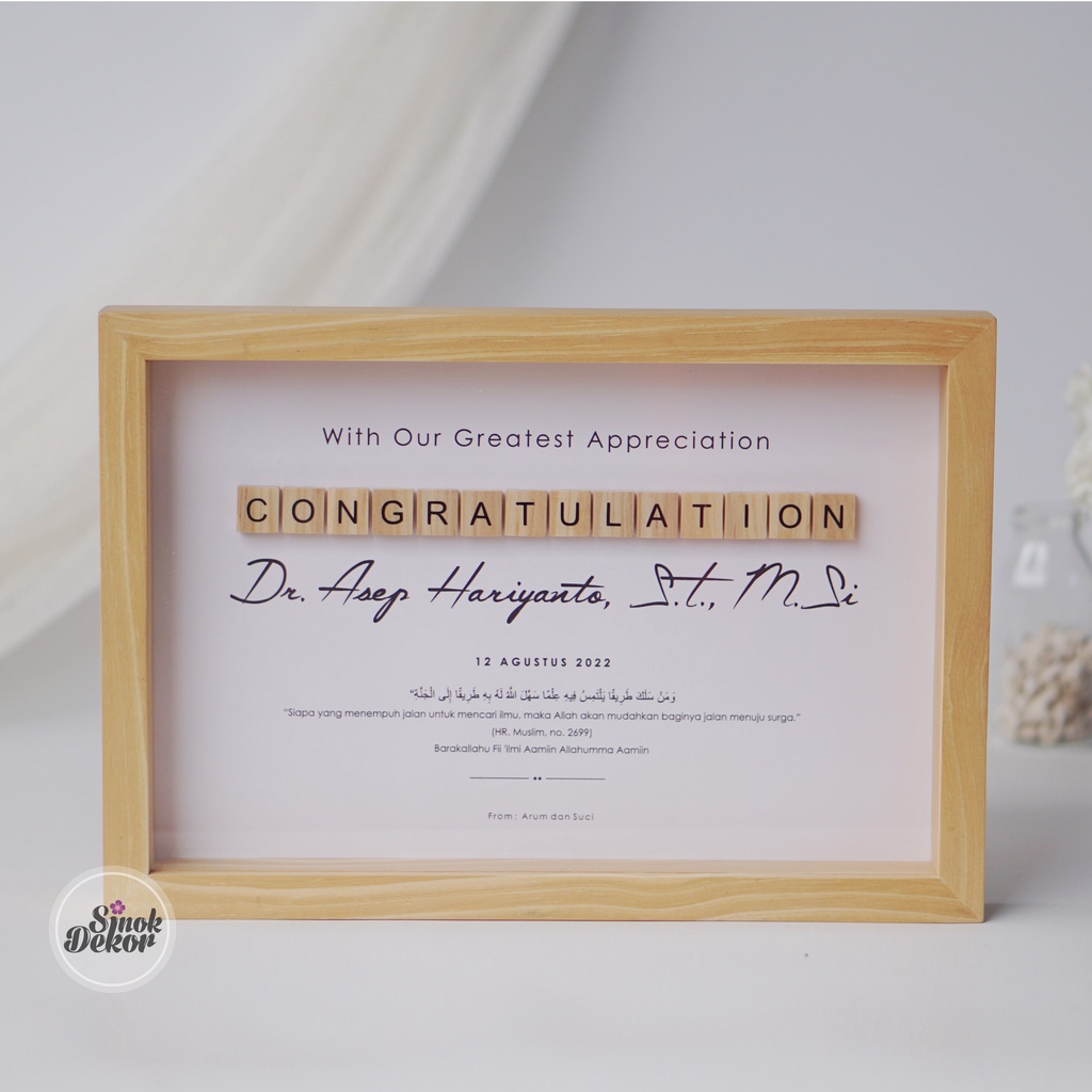 Kado Wisuda Piagam Penghargaan Kenang Kenangan Hadiah Ulang Tahun Dekorasi Rumah Bingkai Scrabble Fr