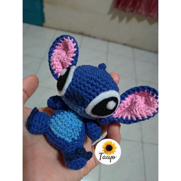 Boneka rajut Stitch
