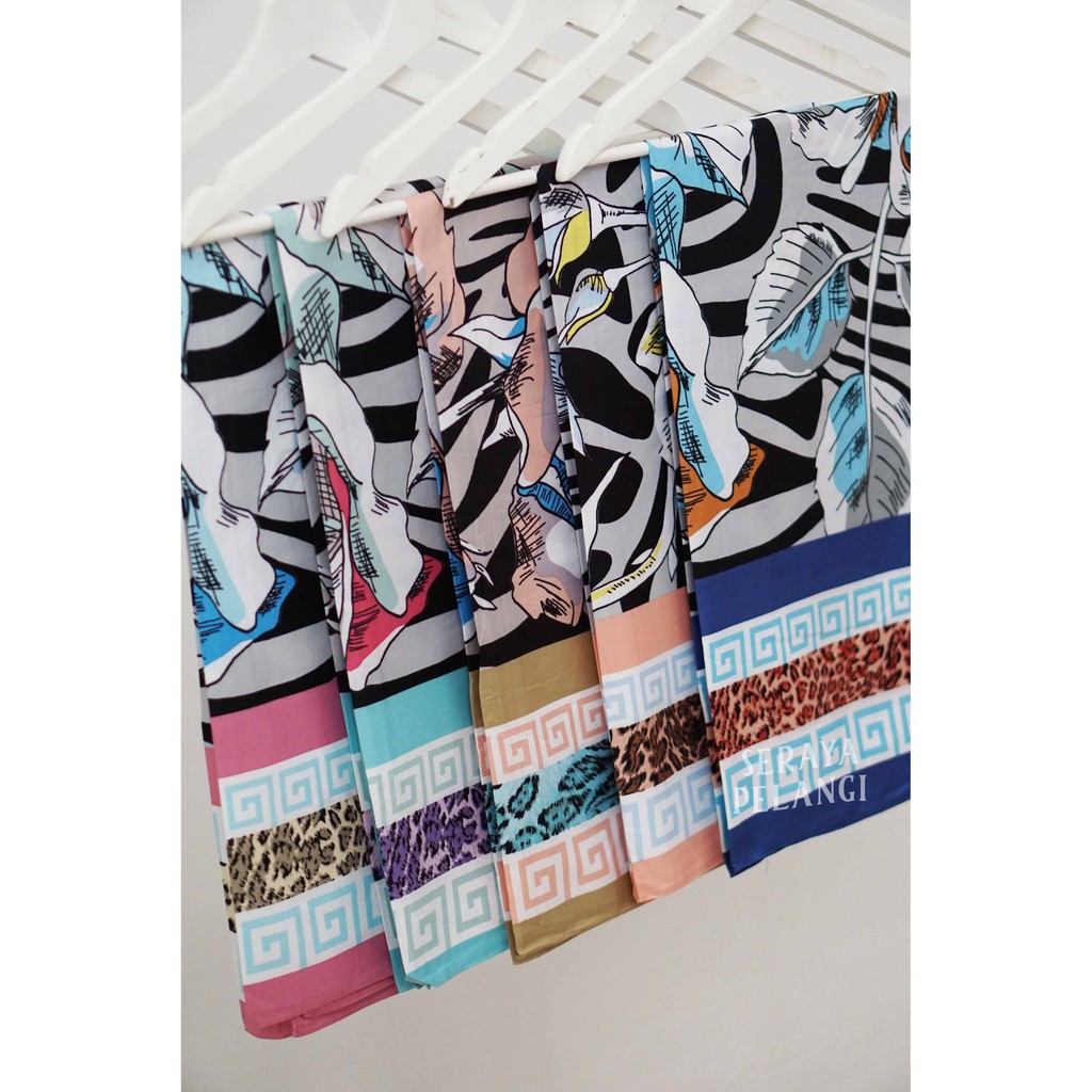 Selendang Segi Empat Satin Lamiz 01 | Motif Bunga | Scarf | Syal | Shawl | Pashmina | Pasmina | Hijab | Jilbab | Souvenir | Hadiah | Gift | Aksesoris Fashion | Import Quality