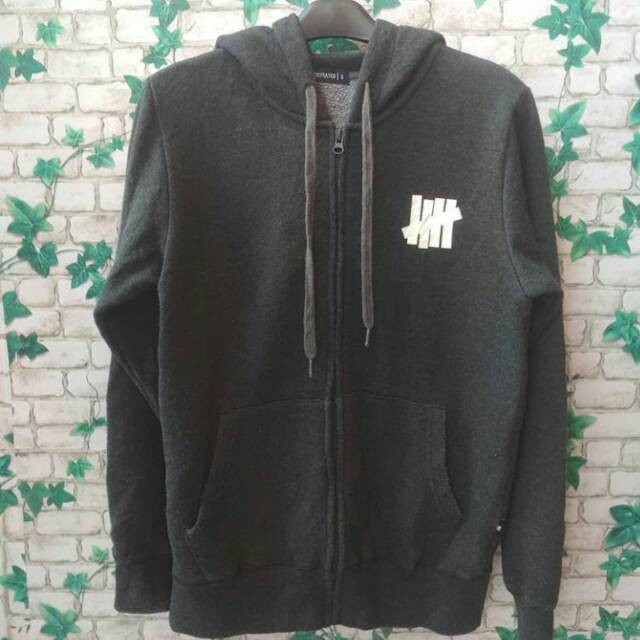 undefeated zip hoodie