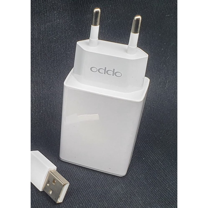 CHARGER ORIGINAL100% KWALITAS ASLI COPOTAN HP OPPO A57, A83, A71, A39, A37, A3s, A7, A5s, Neo7, F5, F5 Youth, F3, F3 plus, F1, F1+ , F1s Cas Ori Bawaan HP Fast Charging AK933 Kabel Micro Usb [tc oppo 2a bt]