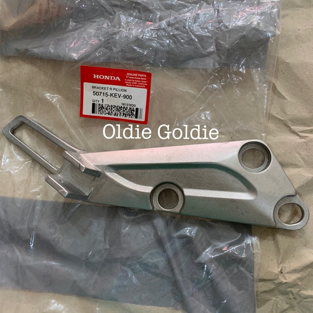 Dudukan Step Belakang Kanan Bracket R Pillion Honda Supra X 100 AHM 50715-KEV-900