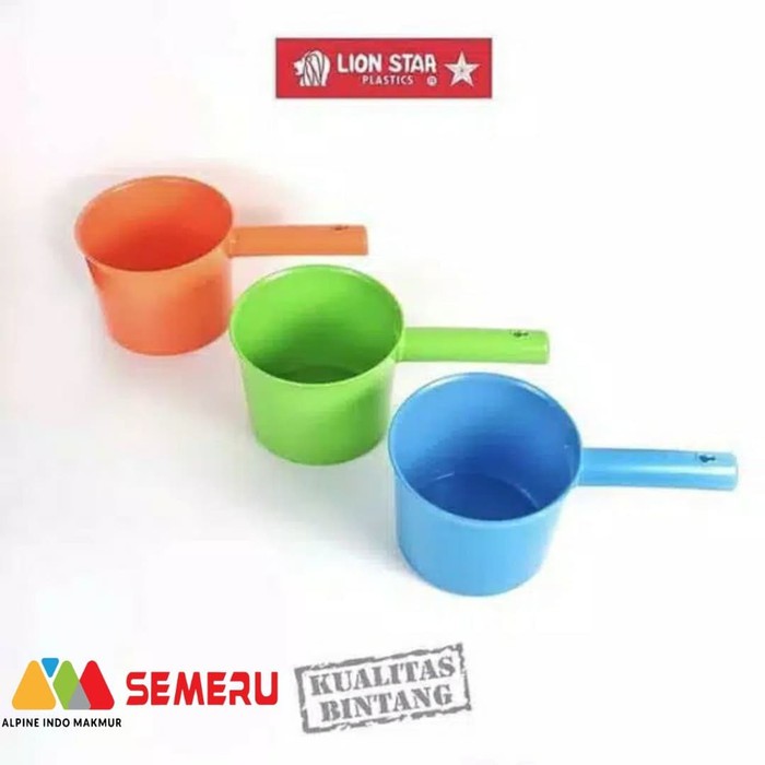 LION STAR Gayung Air 1.5 Liter Selva Water Scooper RW-2