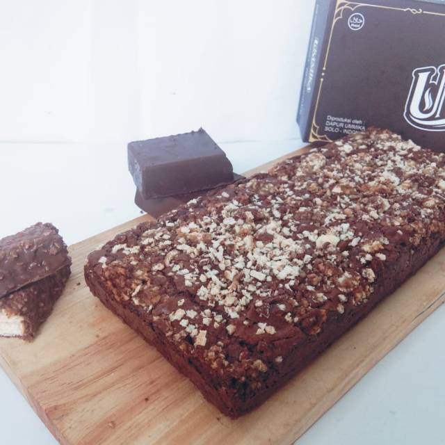 

Premium Brownies beng beng (22 x 10 cm)