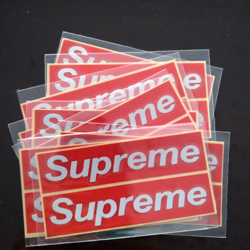 

sticker cutting Supreme