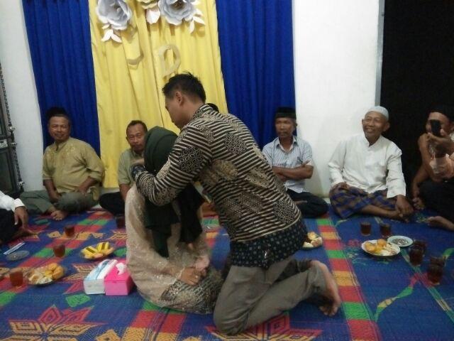 Couple Batik Shofia Brokat Tile Mutiara Original