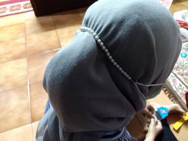 Konektor Pengait Masker Hijab