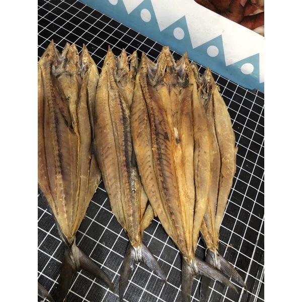 

tenggiri per ekor berat 9,5 ons
