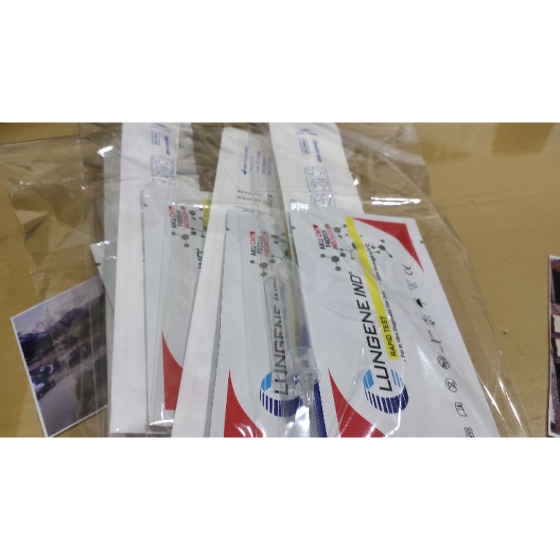 Alat Tes Antigen Merah Putih per set