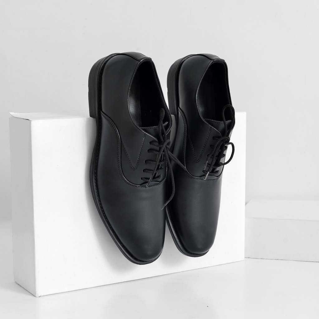 Sepatu Pantofel Pria Formal Casual Kerja Kantor  Pantofel Hitam Pria - Formal Oxford Full Black