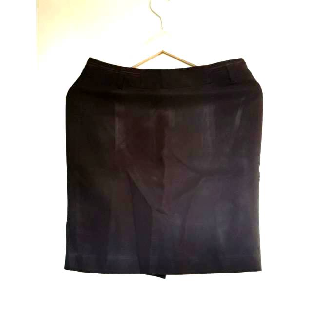 [PRELOVED] ROK SPAN HITAM UKURAN 36 MERK G2000