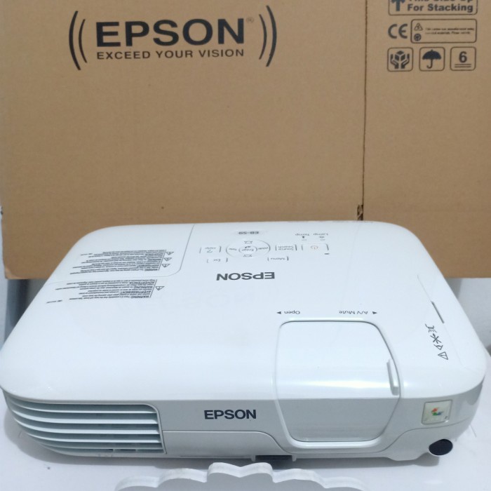 PROYEKTOR EPSON EB-S9.