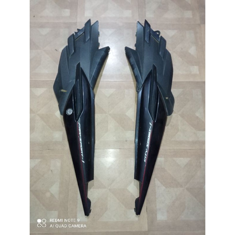 cover body belakang set kanan kiri honda CS1