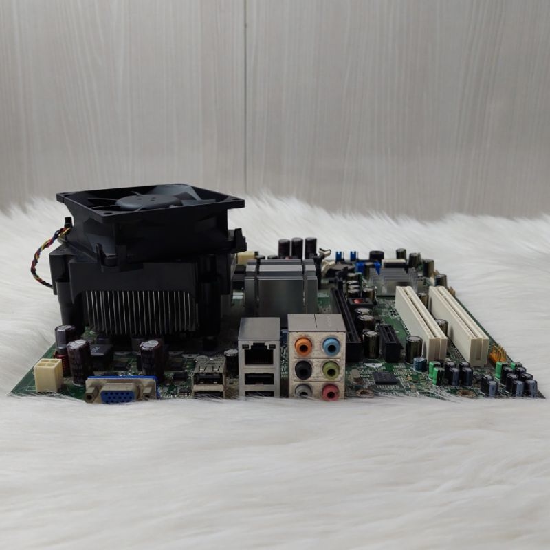 Paketan Motherboard Foxconn G33M02 Intel LGA775 + Prosesor Dual Core E5400