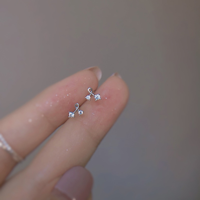 Anting Stud Zircon Berlian Imitasi Bentuk Salib Gaya Korea Untuk Wanita