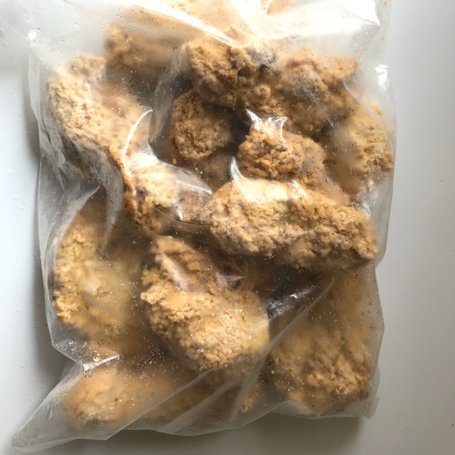 

Ayam goreng crispy frozen isi 10