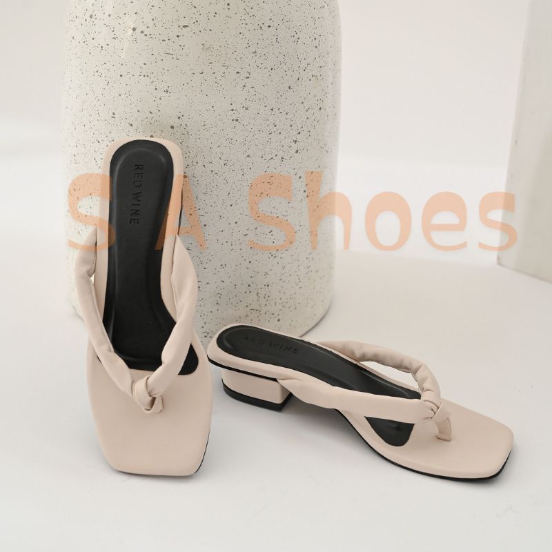 Sandal wanita Hak tahu 3cm pinch terbaru