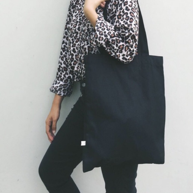 CABICIKS Standard Totebag Kanvas Polos Hitam / Black Tote Bag