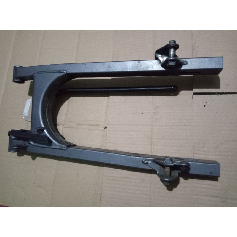 swing arm sasis belakang lengan ayun jupiter z1 zz robot