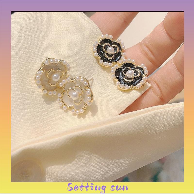 Anting Stud Silver Needle Bentuk Bunga Camellia Gaya Vintage  TN