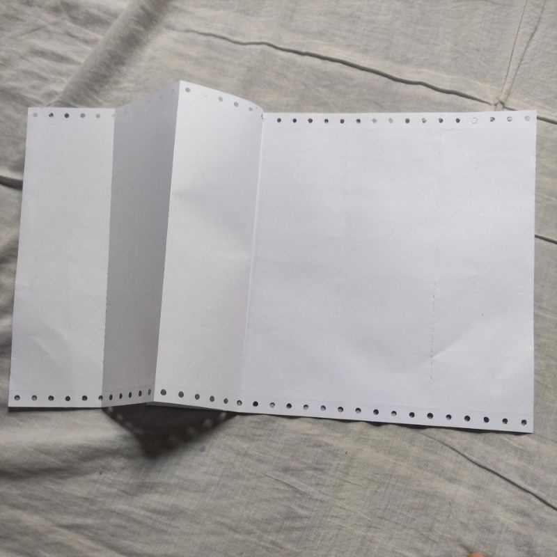 

kertas dot matrix atau kertas komputer HVS satu lembar di bagi 4 1 Ply 100 lembar