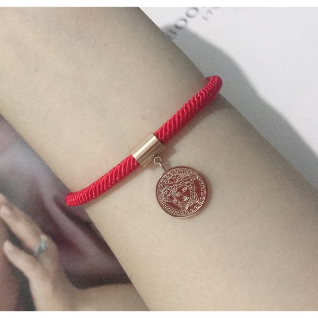 Gelang Tali Merah Versace Titanium