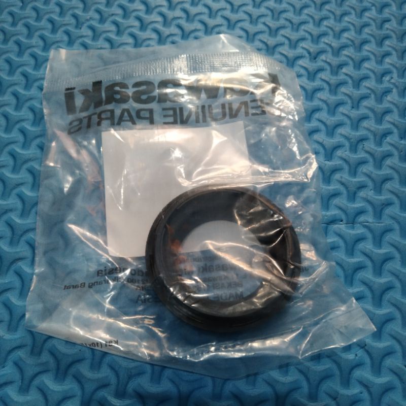 Seal sil debu tutup cover seal shock depan ninja 150 r rr original Kawasaki 92093-1280