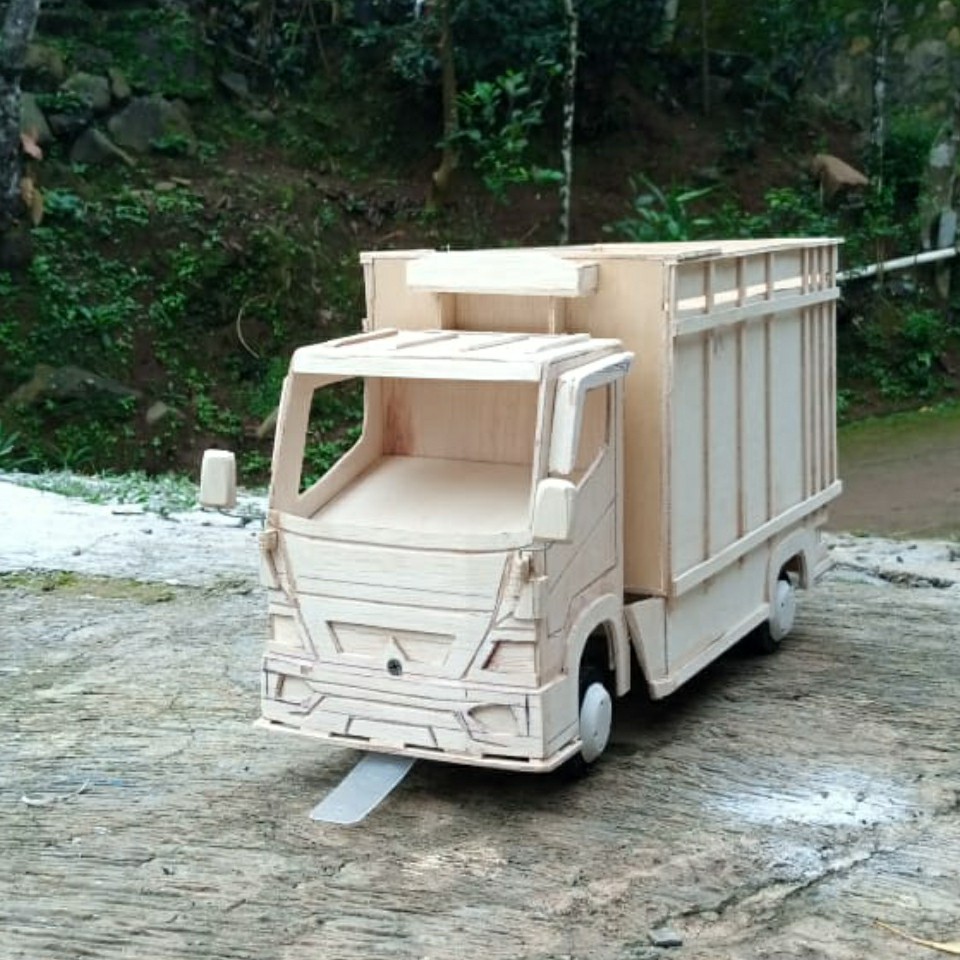 miniatur truck oleng / truck oleng mentahan / miniatur truck / truk oleng miniatur