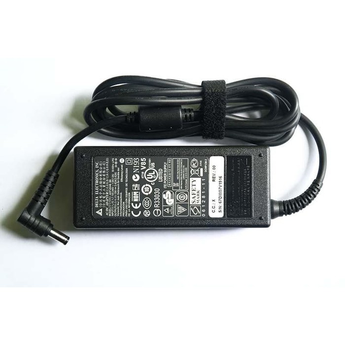 adaptor charger casan laptop axioo NEON W549TU / TNU M110B / TKM 19V