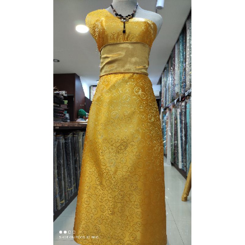 Kain Cheongsam Emas Merah Motif Koin Cina / Jibao