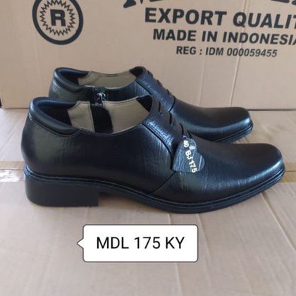 Sepatu kulit pria pantofel PDH Polri TNI security guard PNS sepatu kerja formal tampil lebih keren