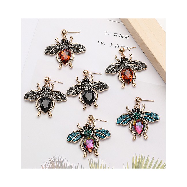 LRC Anting tusuk Fashion Alloy Diamond Bee Earrings