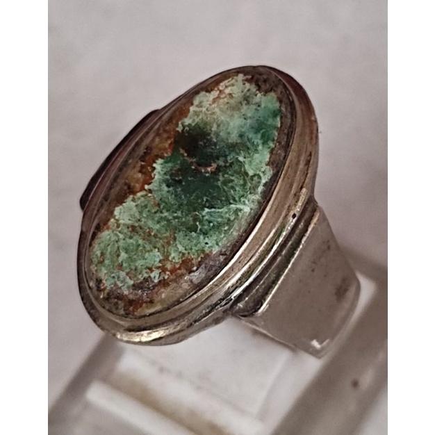 Batu pirus lawasan