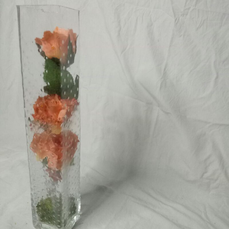Vas Bunga Kotak Tinggi Kaca Bening