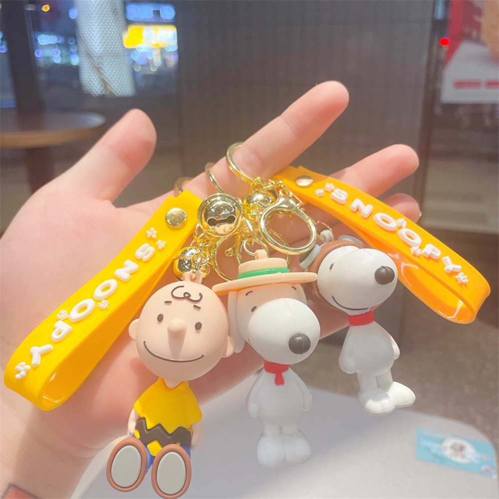 Gantungan Kunci Bentuk Boneka Kartun Snoopy Charlie Bahan Silikon