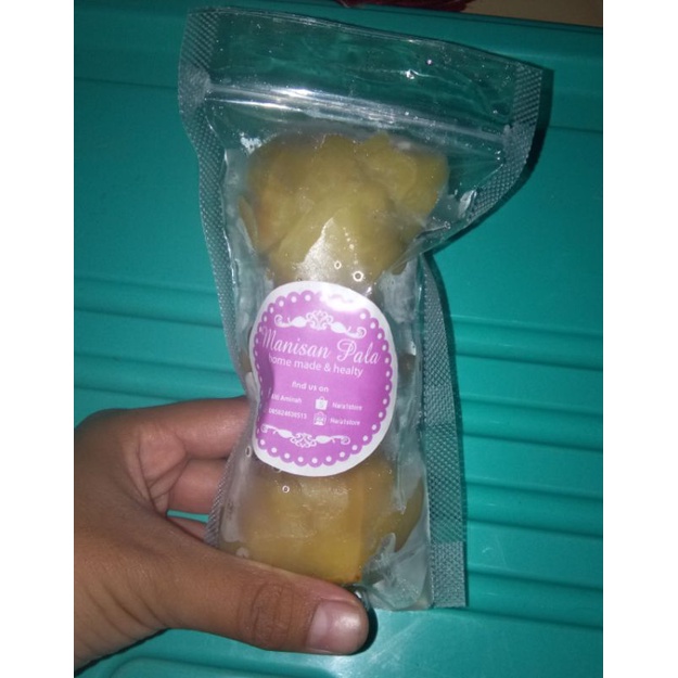 

Manisan pala basah khas bogor
