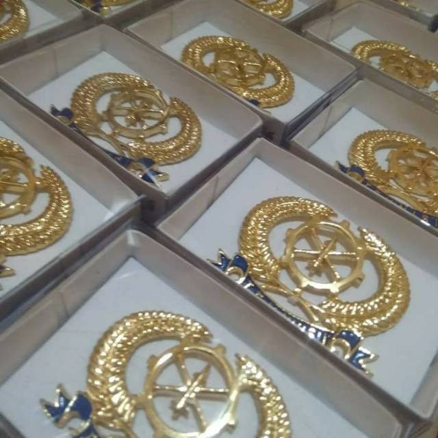 brevet wing teknisi/wing arhanud/wing sasud/wing master guner /emblem baret arhanud