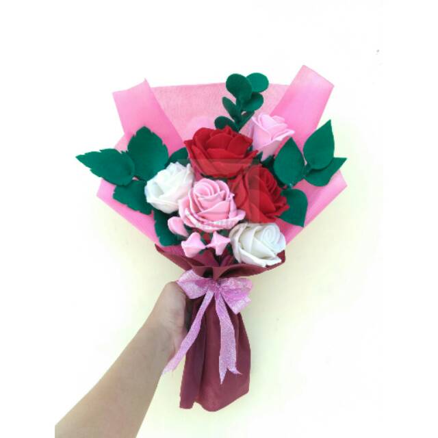  Buket  bunga  flanel mawar  merah  pink putih Shopee Indonesia