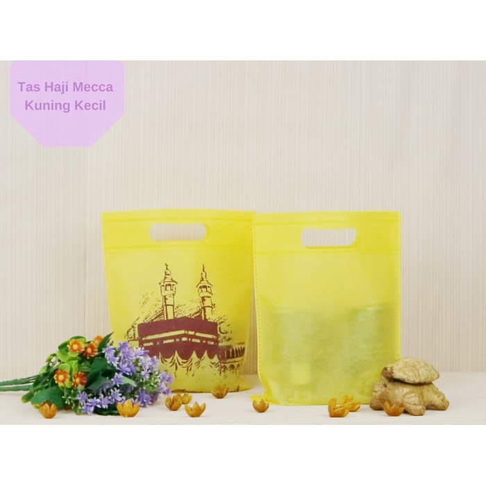 

Tas Kain Mecca Kuning Haji Umroh Isi 12 pcs/Tas Souvenir/Paper Bag