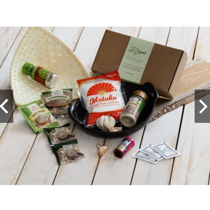 

Paket Hamper Lebaran bumbu rempah & penyedap rasa - produk cap ‘ Djepati ‘