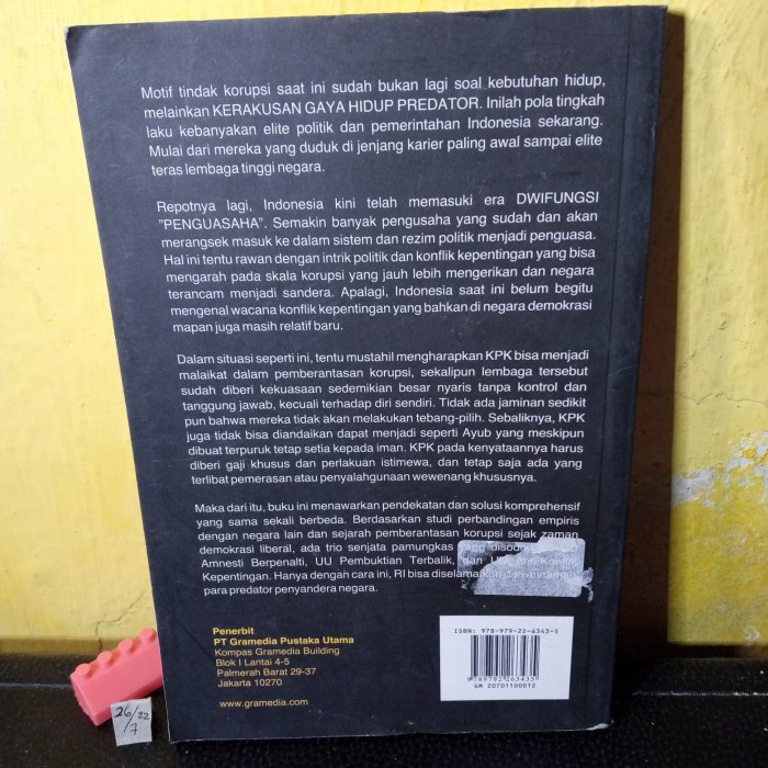 buku jangan pernah jadi malaikat Kristianto Wibisono 147 hal