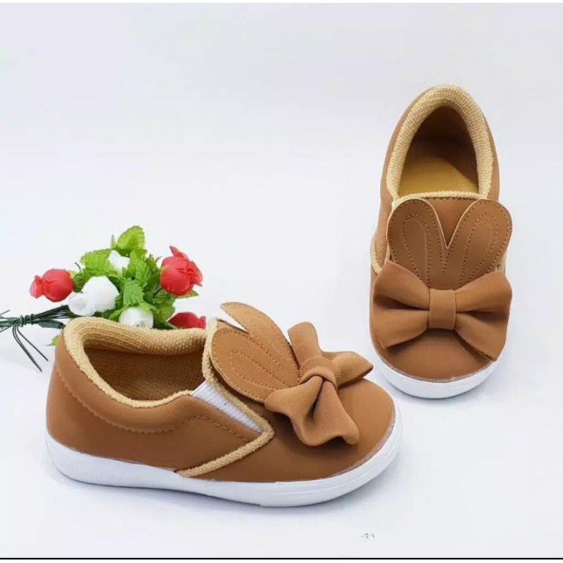 sepatu anak perempuan slip on model kelinci size 22-25