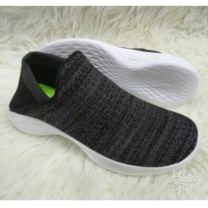 Sepatu Wanita Skechers Empire You Folded