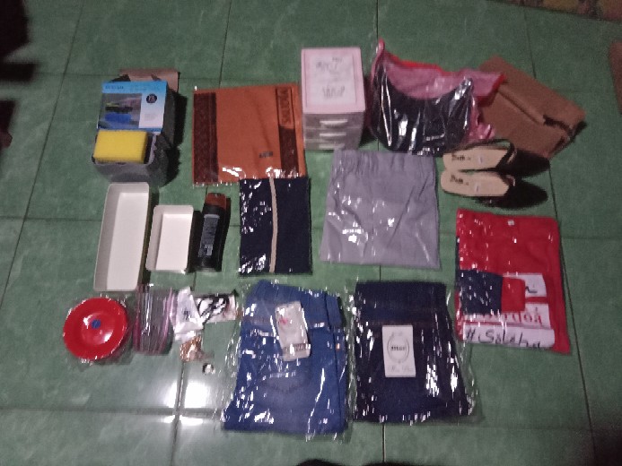 Piring Lepek 5inch  Plastik Lucky Star Warna Warni  925 ( Per Lusin)