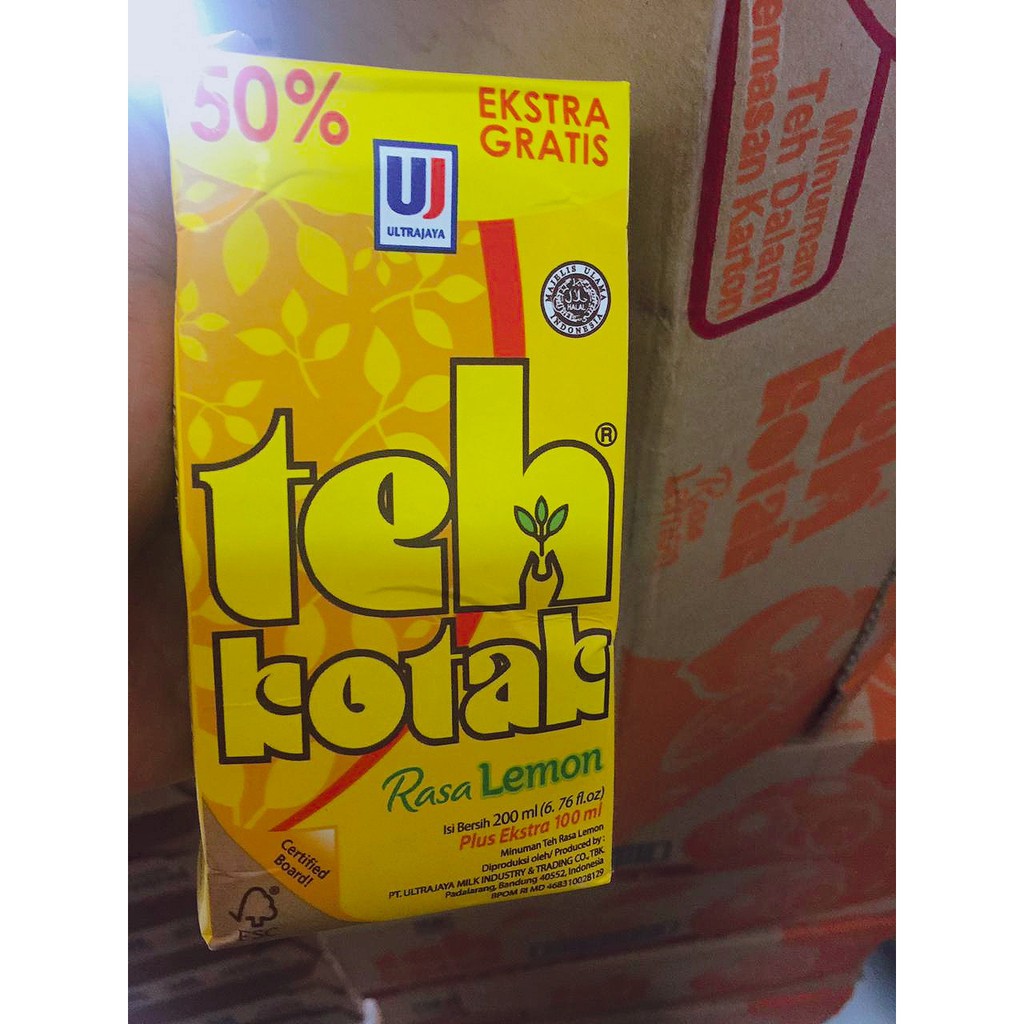 Teh Kotak Rasa Lemon Ultra Jaya I 300 ml