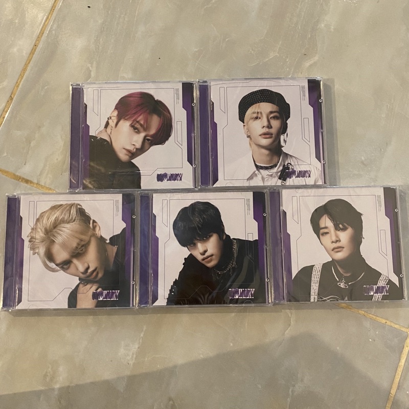 [Ready Stock] Jewel Stray Kids Oddinary Lee Know Hyunjin Felix Seungmin IN Sealed