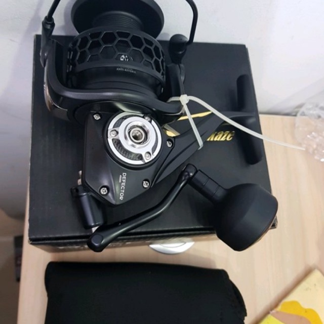 Reel kamikaze defector 5000 h power handel