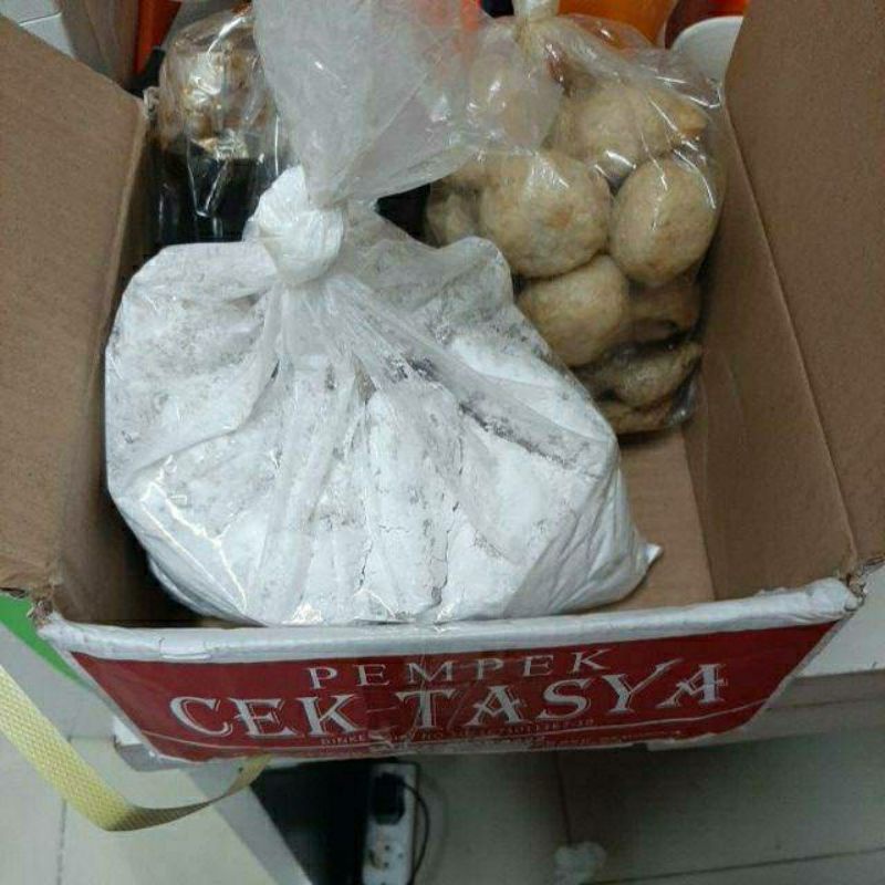 Paket pempek Tasya 30 pcs